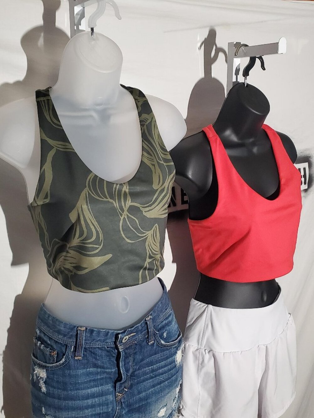 Z by Zella longline sports bra (2) Olive Print and Red - Size Medium
